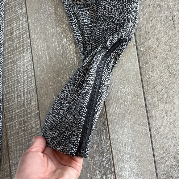 Athleta Size Small Delaney Textured Moto High Rise Leggings - Picture 5 of 10